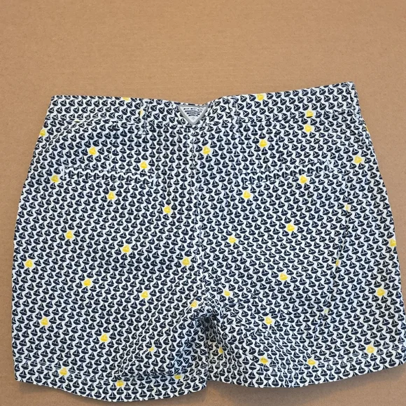 Columbia Navy and Yellow Patterned Women's Shorts - Picture 3 of 4